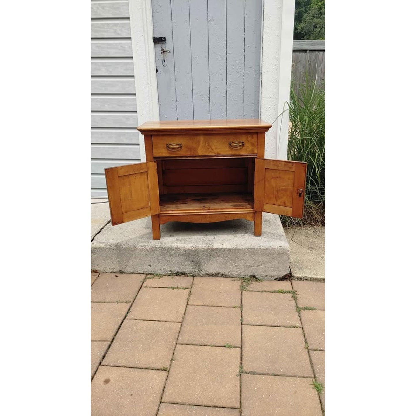 Victorian Solid Wood Washstand One Drawer with Cabinet