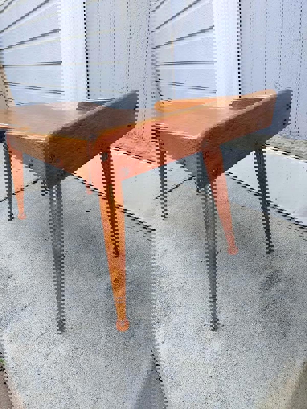 Mid-Century Cobbler Bench Style Solid Maple Coffee Table Circa 1960s