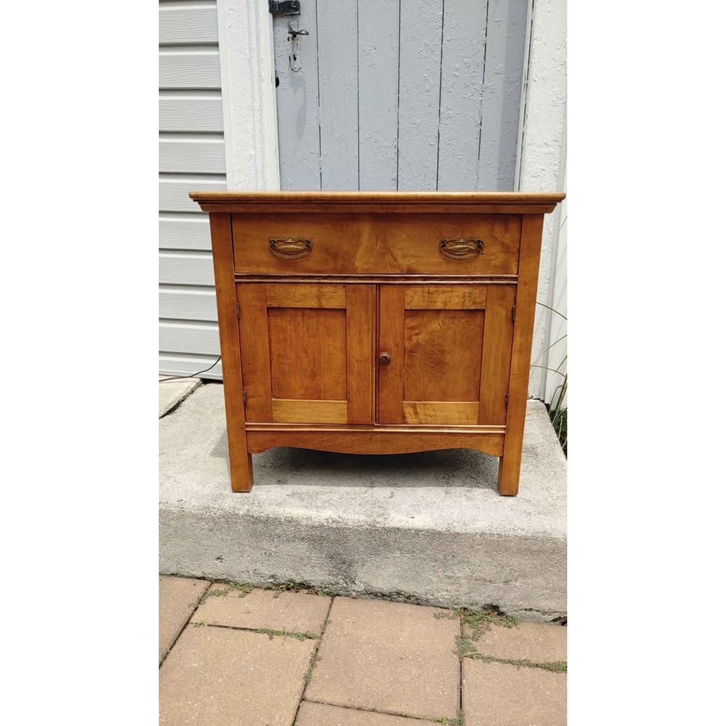 Victorian Solid Wood Washstand One Drawer with Cabinet