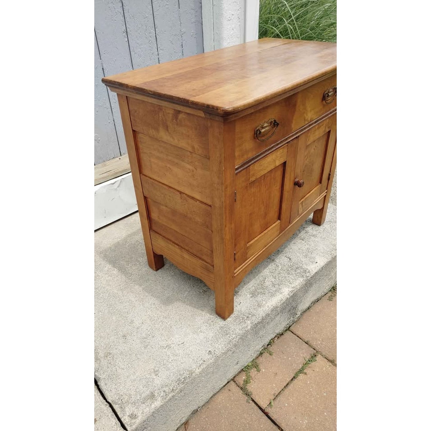 Victorian Solid Wood Washstand One Drawer with Cabinet