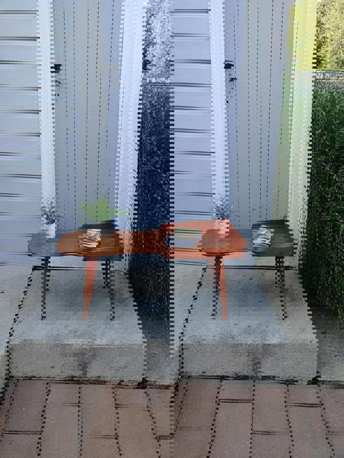 Mid-Century Cobbler Bench Style Solid Maple Coffee Table Circa 1960s