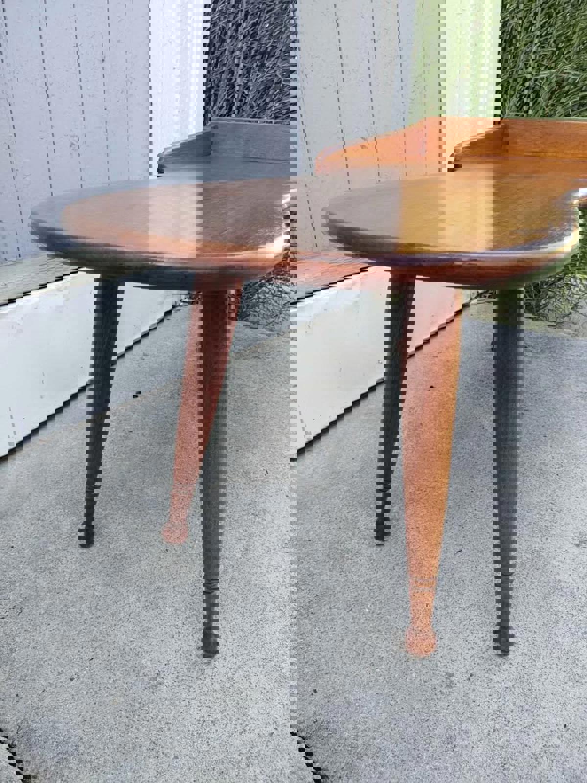 Mid-Century Cobbler Bench Style Solid Maple Coffee Table Circa 1960s